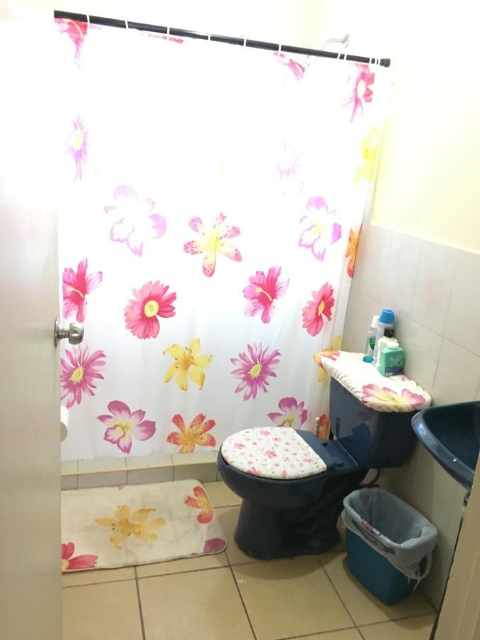 Blanquita Guesthouse Manuel F. Martinez Екстер'єр фото